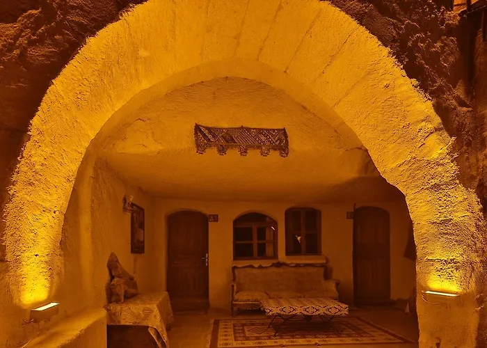 Sunset Cave 2* نفسهير