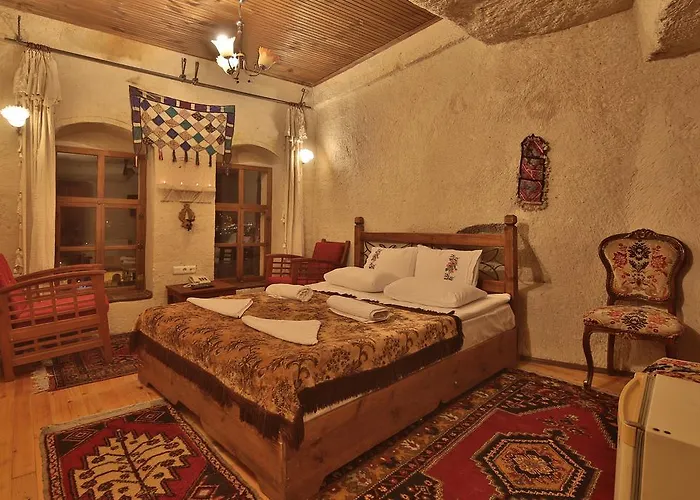 Sunset Cave بيت ضيافة نفسهير