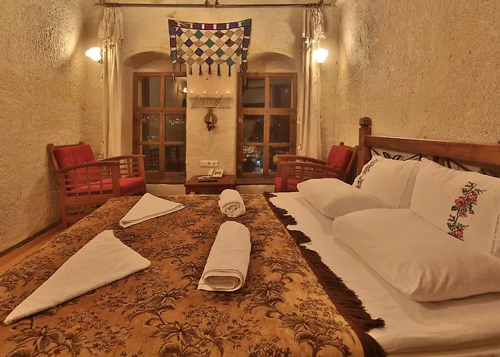 Sunset Cave بيت ضيافة نفسهير