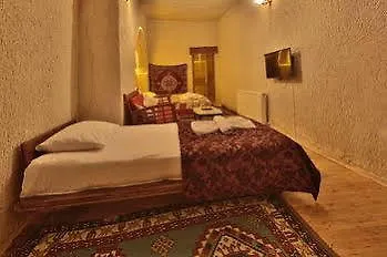 Sunset Cave بيت ضيافة نفسهير