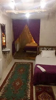 Sunset Cave 2* نفسهير