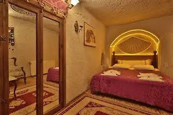 Sunset Cave بيت ضيافة نفسهير