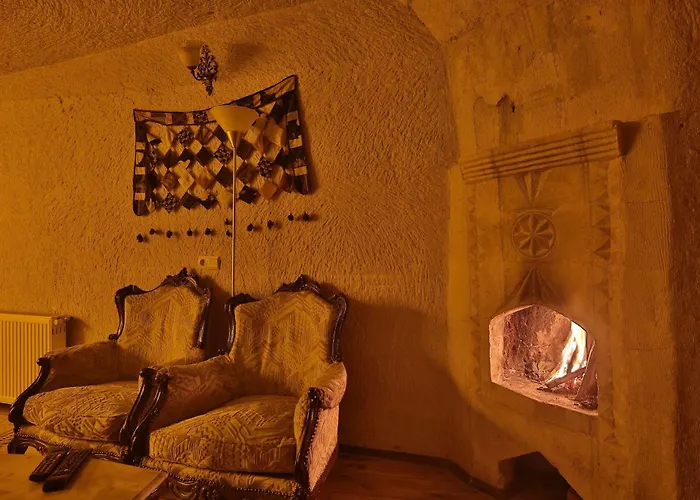 Sunset Cave بيت ضيافة نفسهير