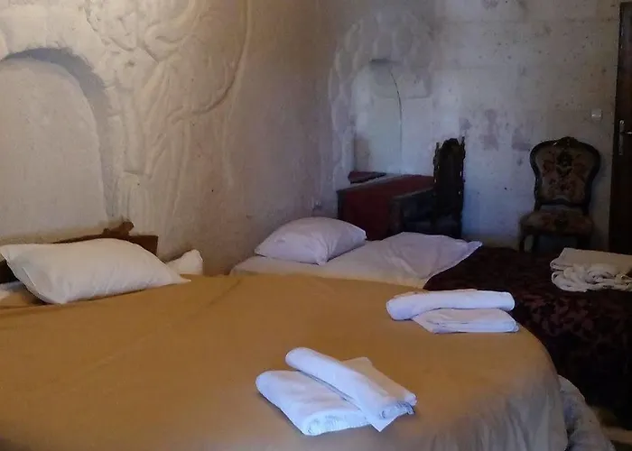 Sunset Cave 2* نفسهير