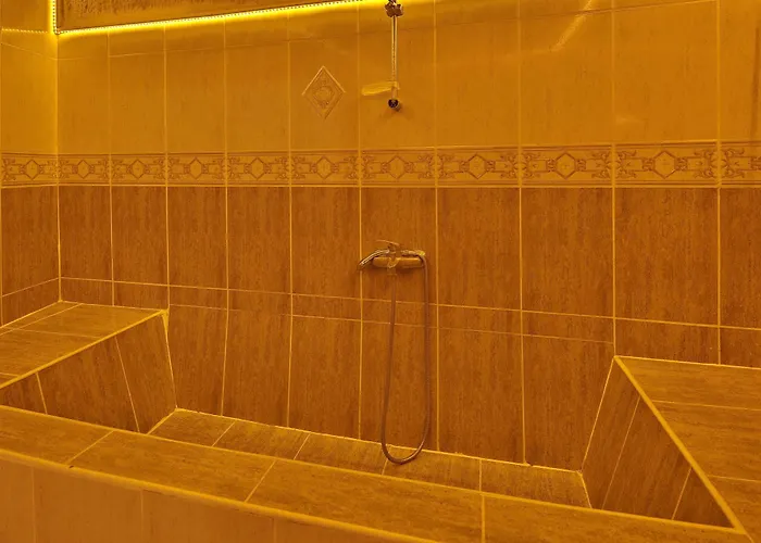 Sunset Cave نفسهير